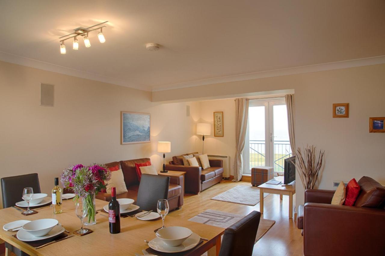 Links Apartment Brora Bagian luar foto