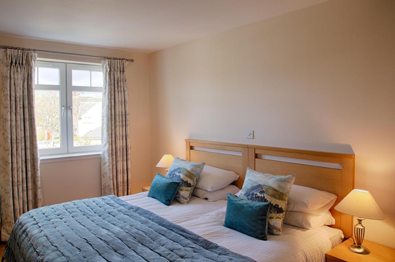 Links Apartment Brora Bagian luar foto