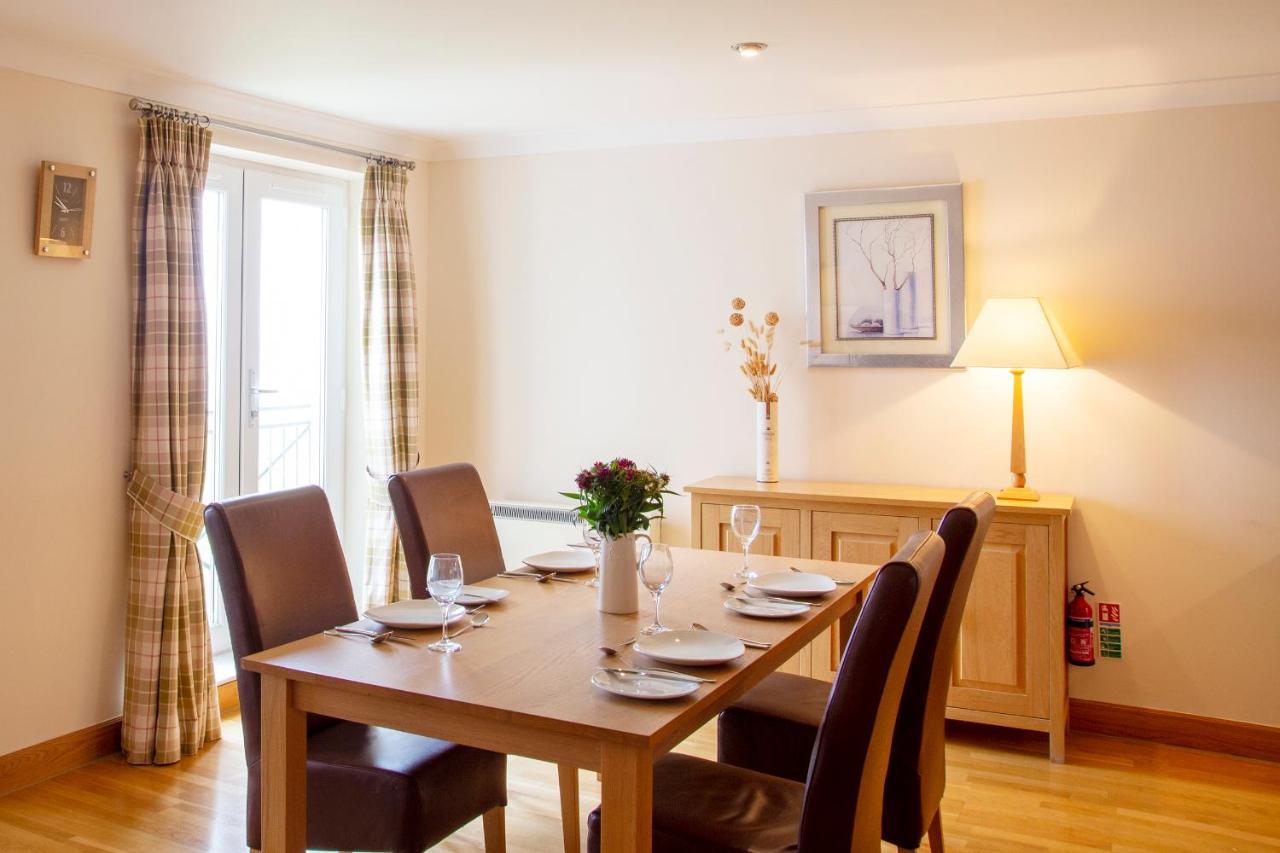 Links Apartment Brora Bagian luar foto