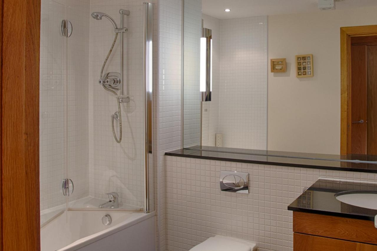 Links Apartment Brora Bagian luar foto