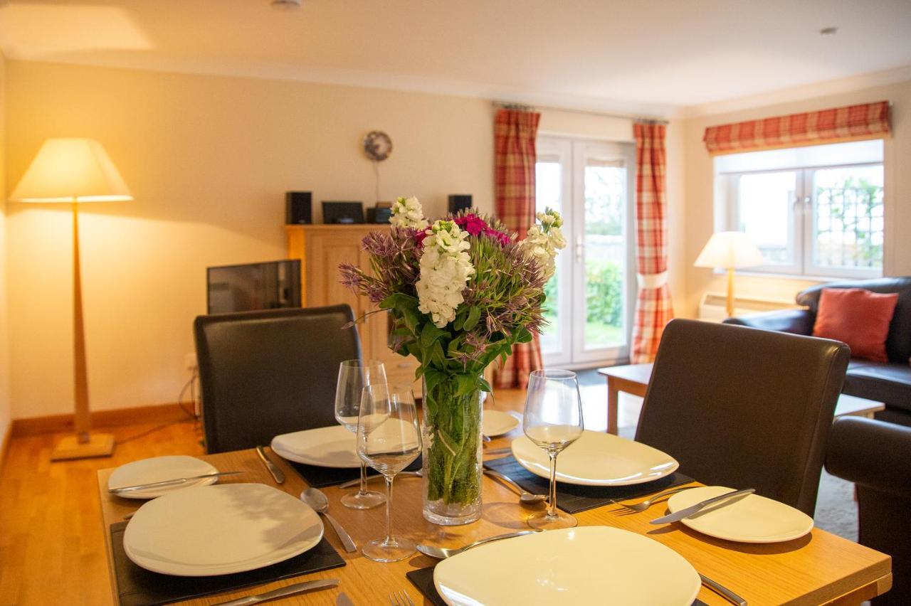Links Apartment Brora Bagian luar foto