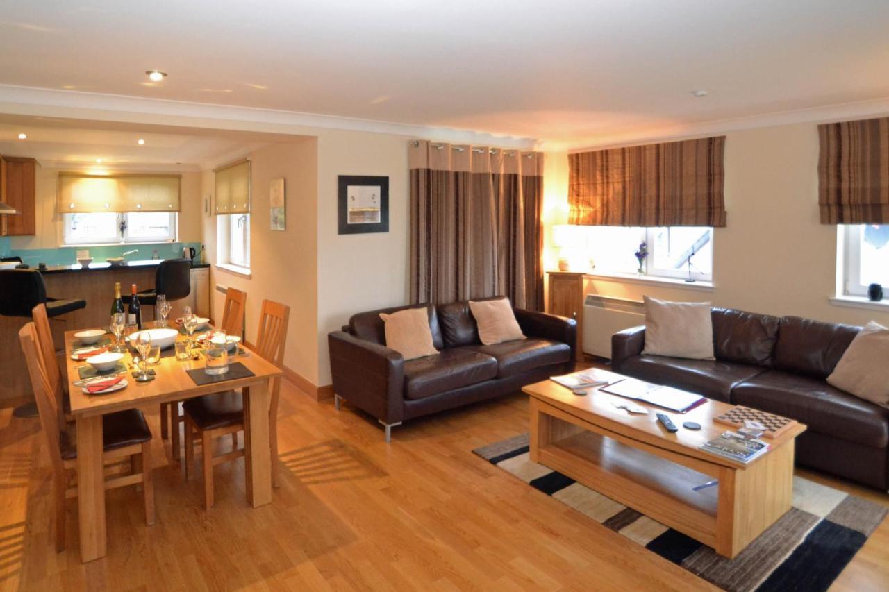 Links Apartment Brora Bagian luar foto