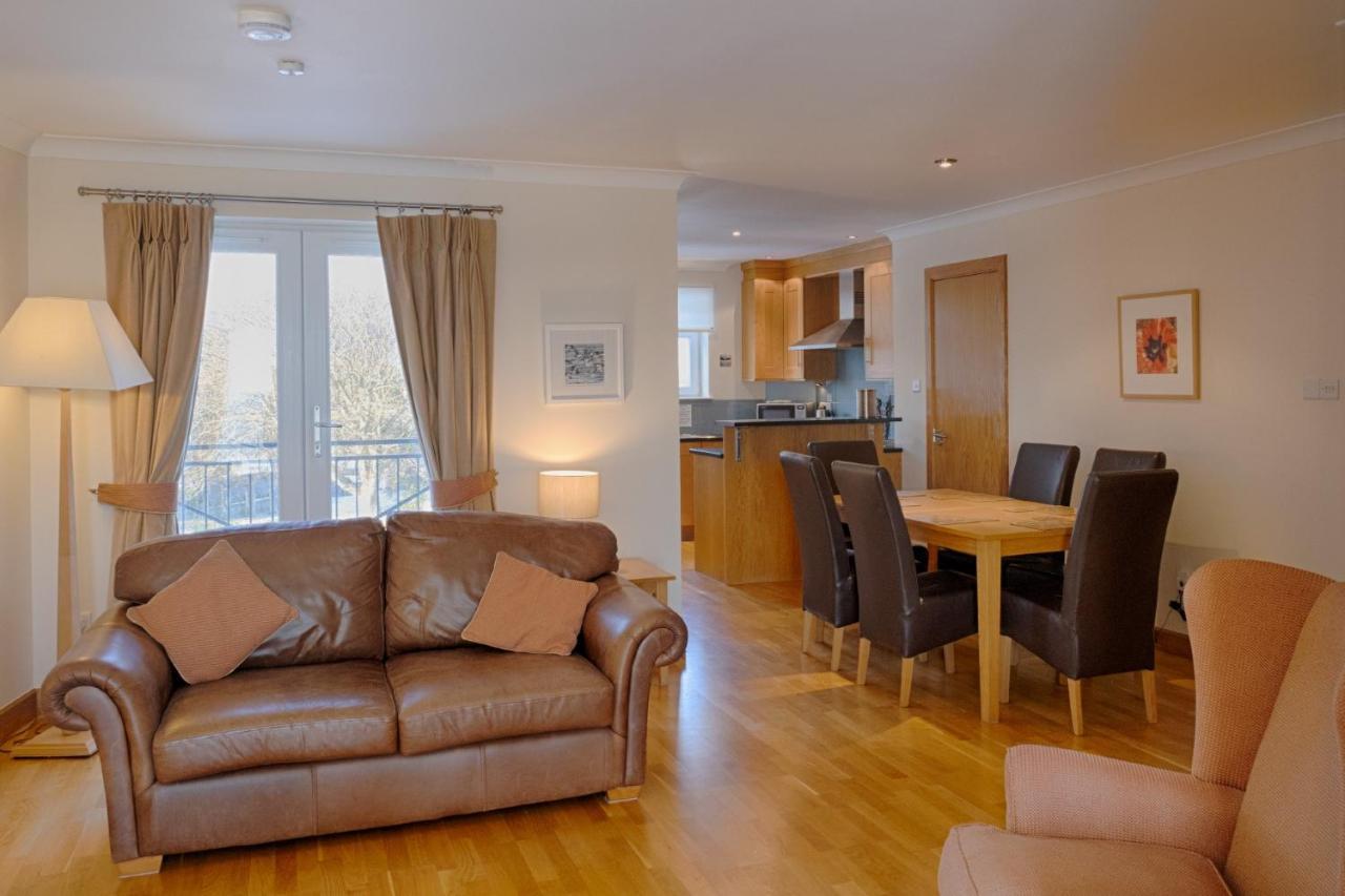 Links Apartment Brora Bagian luar foto