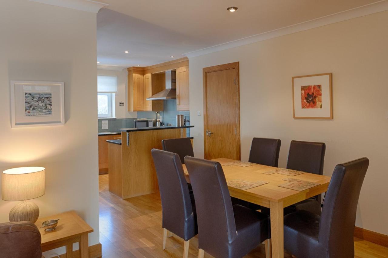 Links Apartment Brora Bagian luar foto
